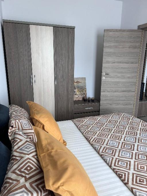 Apartament Carina Summerland Мамая Екстериор снимка